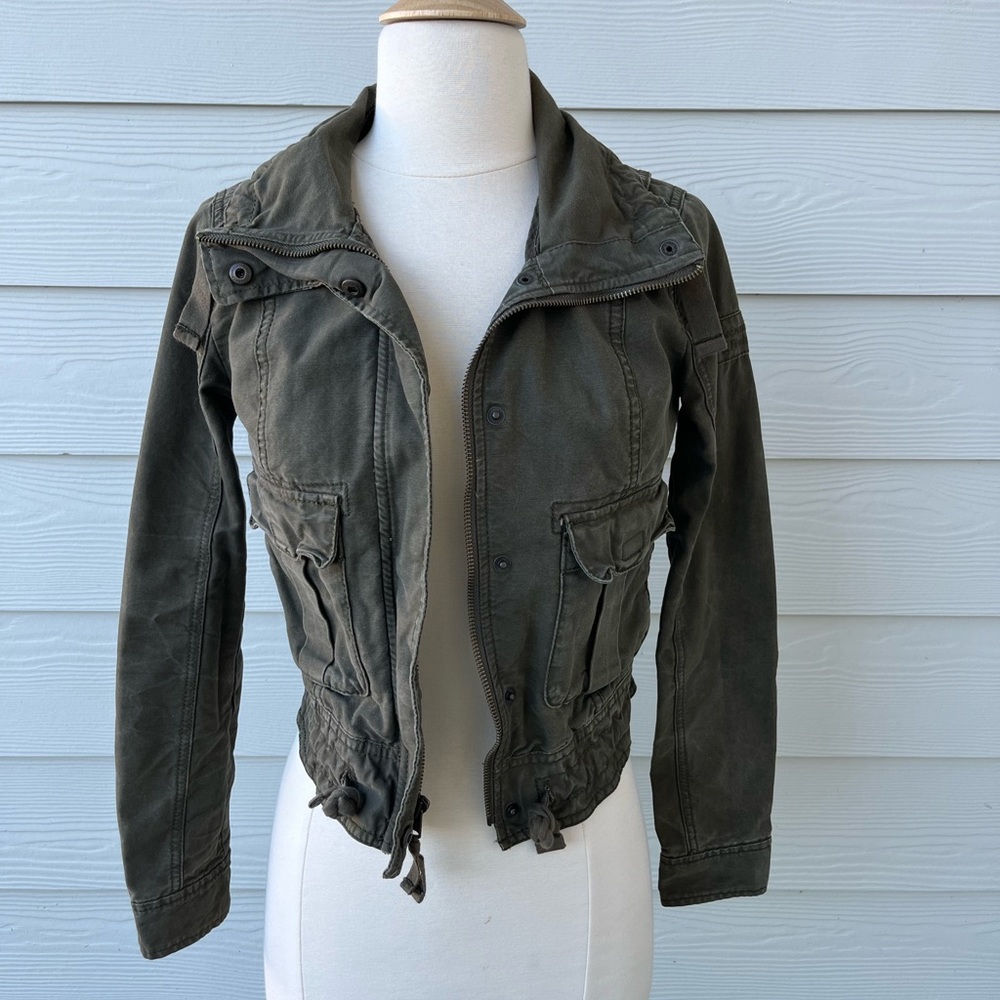 Abercrombie & Fitch military cropped jacket size XS